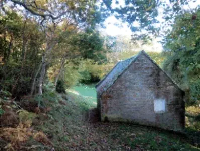Ferintosh, cottage