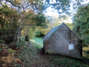 Ferintosh, cottage